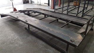 Car transporter ramp